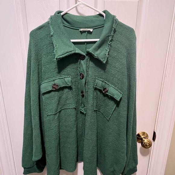 BUCKETLIST Tops - Buckerlist Green Women's  Sweatshirt